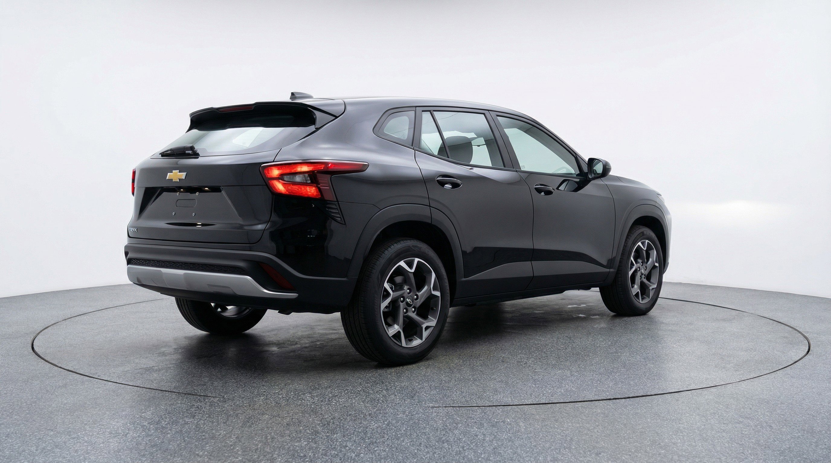 Used 2025 Chevrolet Trax LT w/ LT Convenience Package image 9