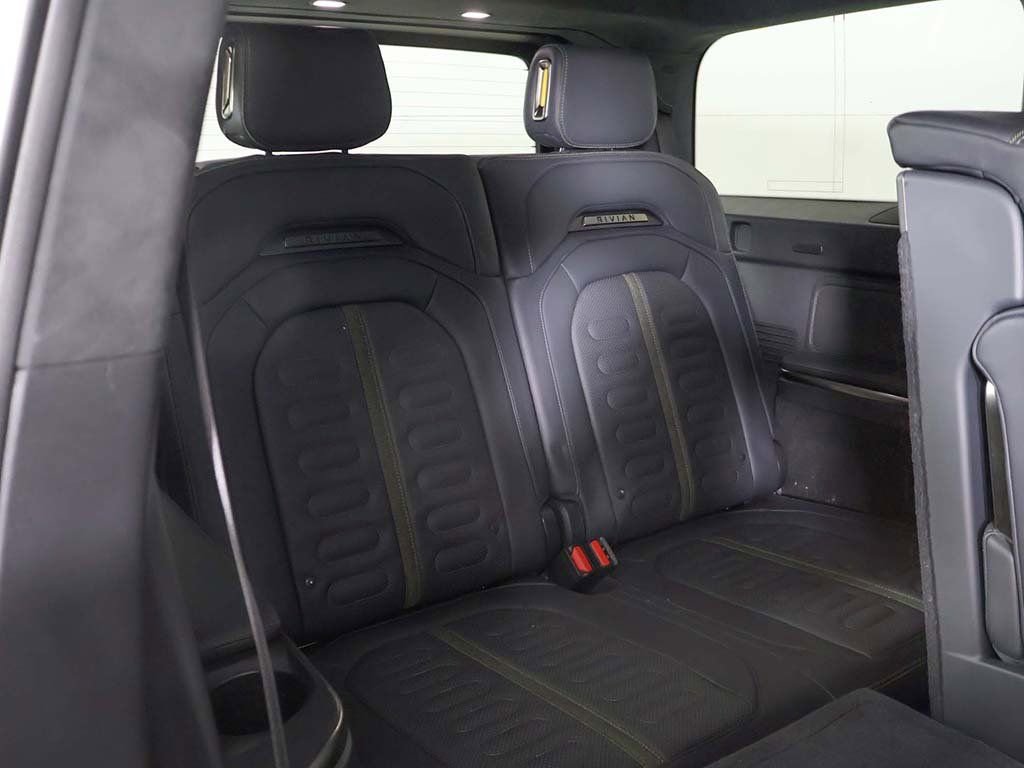 Used 2023 Rivian R1S Adventure image 39