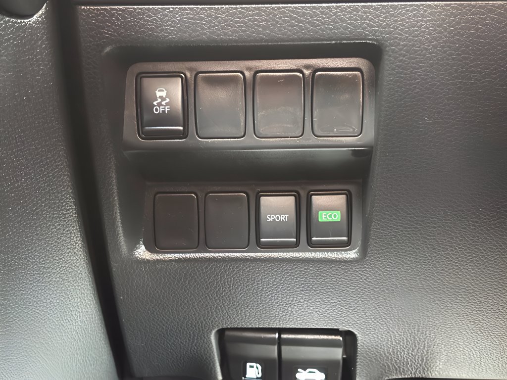Used 2017 Nissan Rogue S FWD image 24