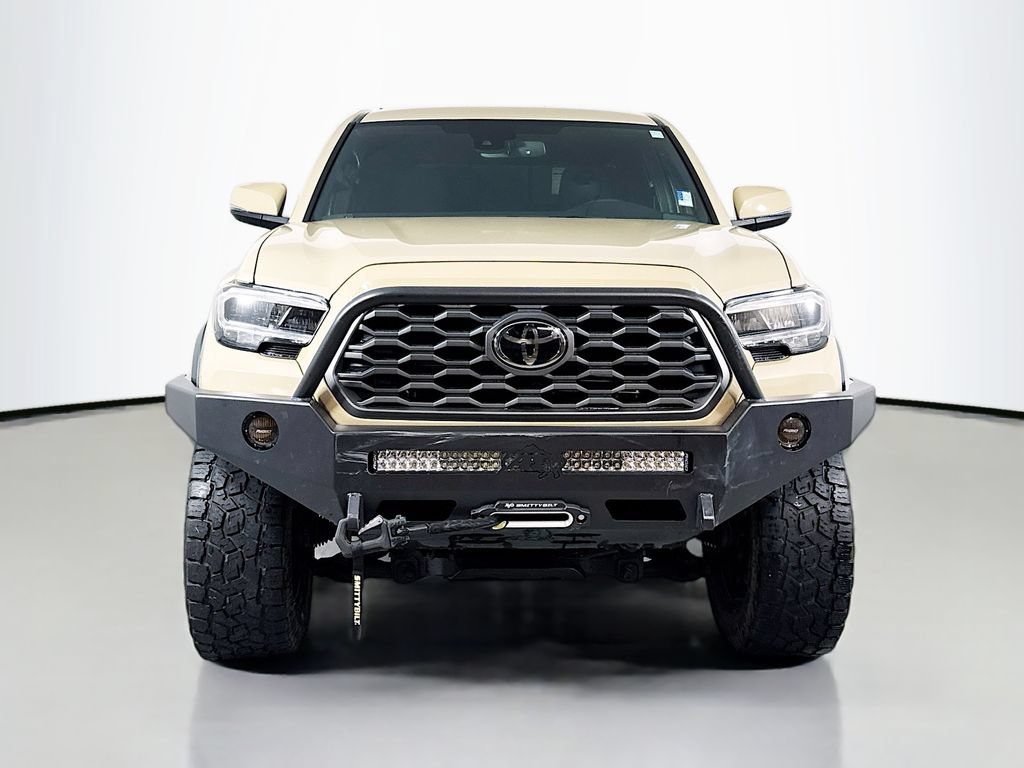 Used 2020 Toyota Tacoma TRD Off-Road w/ Technology Package AWD/4WD image 2