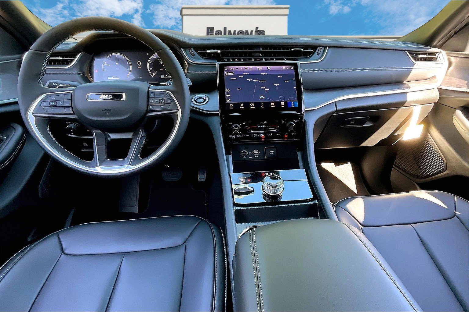 New 2025 Jeep Grand Cherokee L Limited image 5