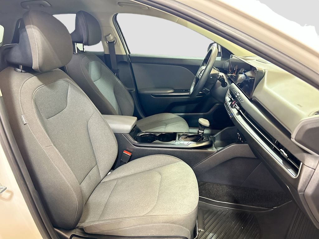 Used 2025 Kia K4 FWD image 23