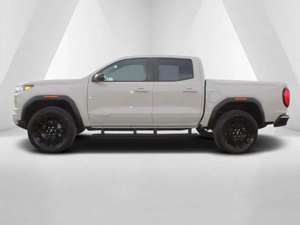 New 2026 GMC Canyon Elevation w/ Convenience Package image 4