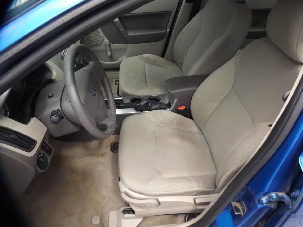 Used 2010 Ford Focus S image 12