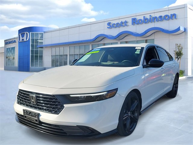 Certified 2025 Honda Accord Sport image 2