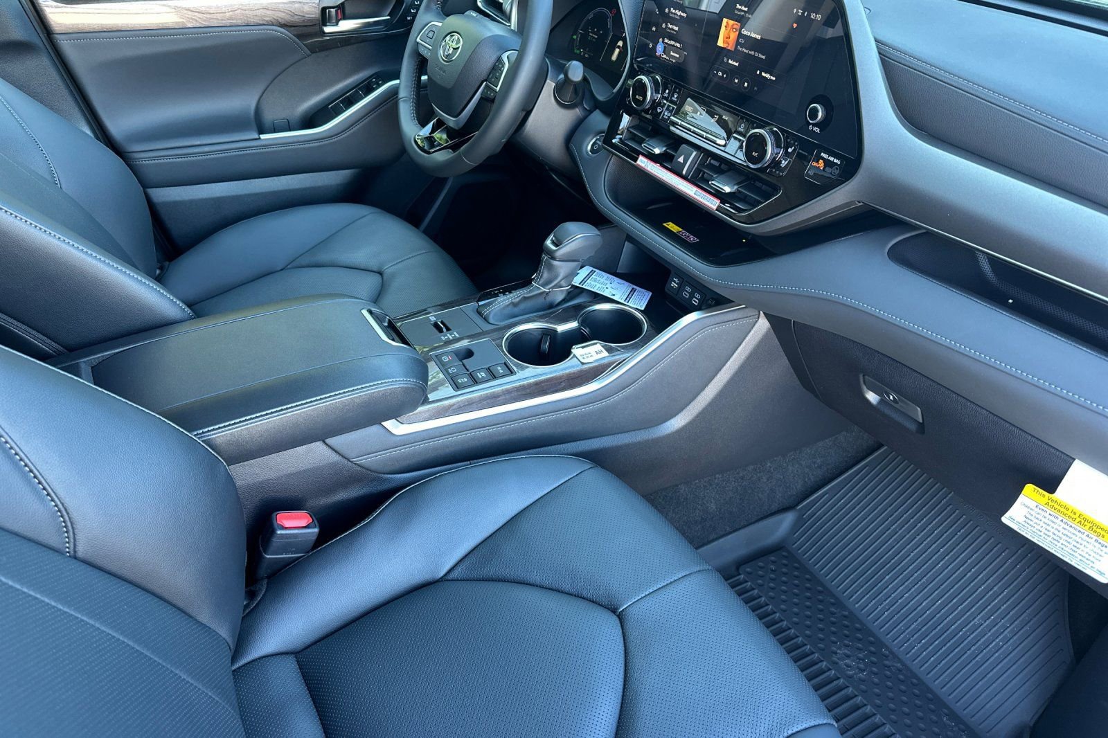 New 2026 Toyota Highlander Limited AWD/4WD image 18