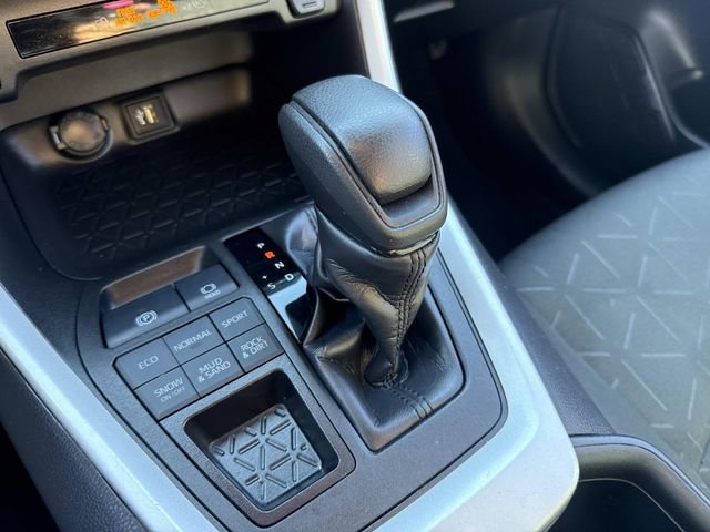 Used 2023 Toyota RAV4 XLE image 27