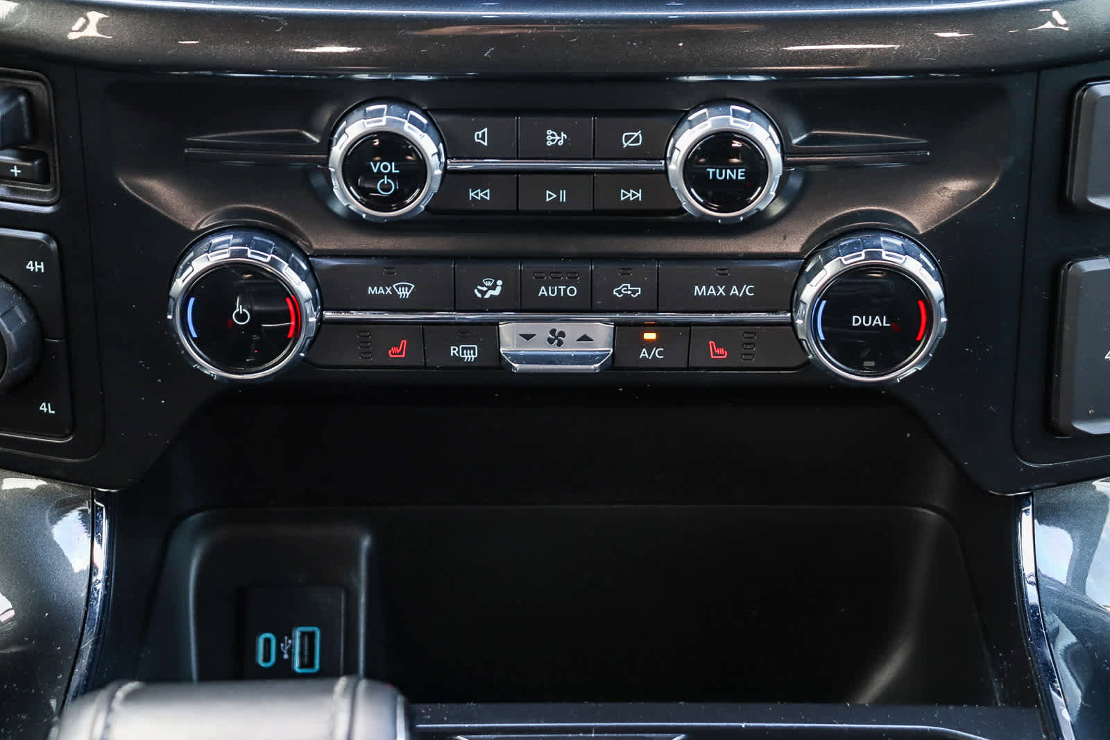 Used 2022 Ford F150 XLT w/ Equipment Group 302A High image 19