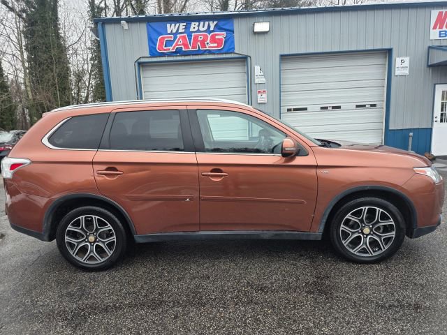 Used 2015 Mitsubishi Outlander GT image 4