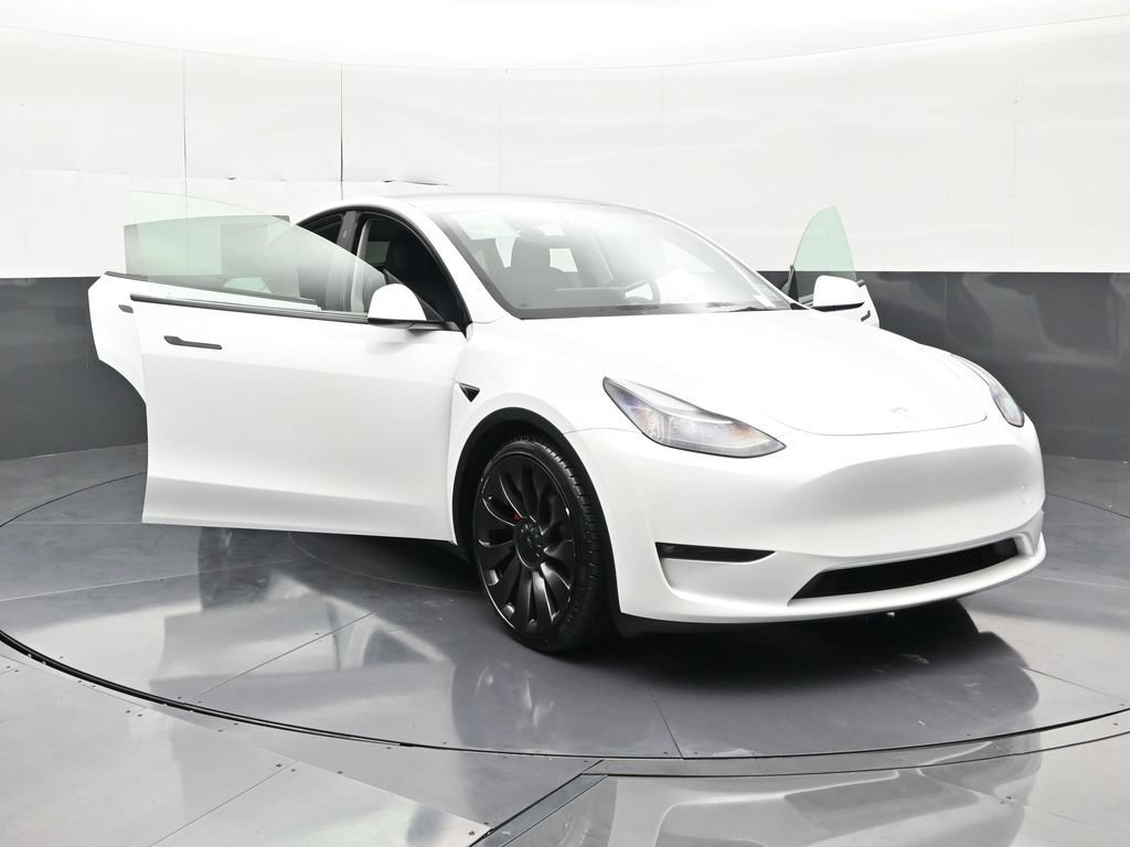 Used 2023 Tesla Model Y Performance AWD/4WD image 28