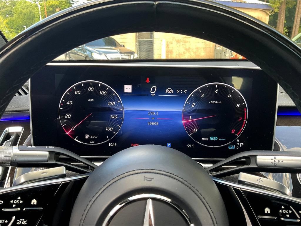 Used 2022 Mercedes-Benz S 500 4MATIC w/ AMG Line Package image 12