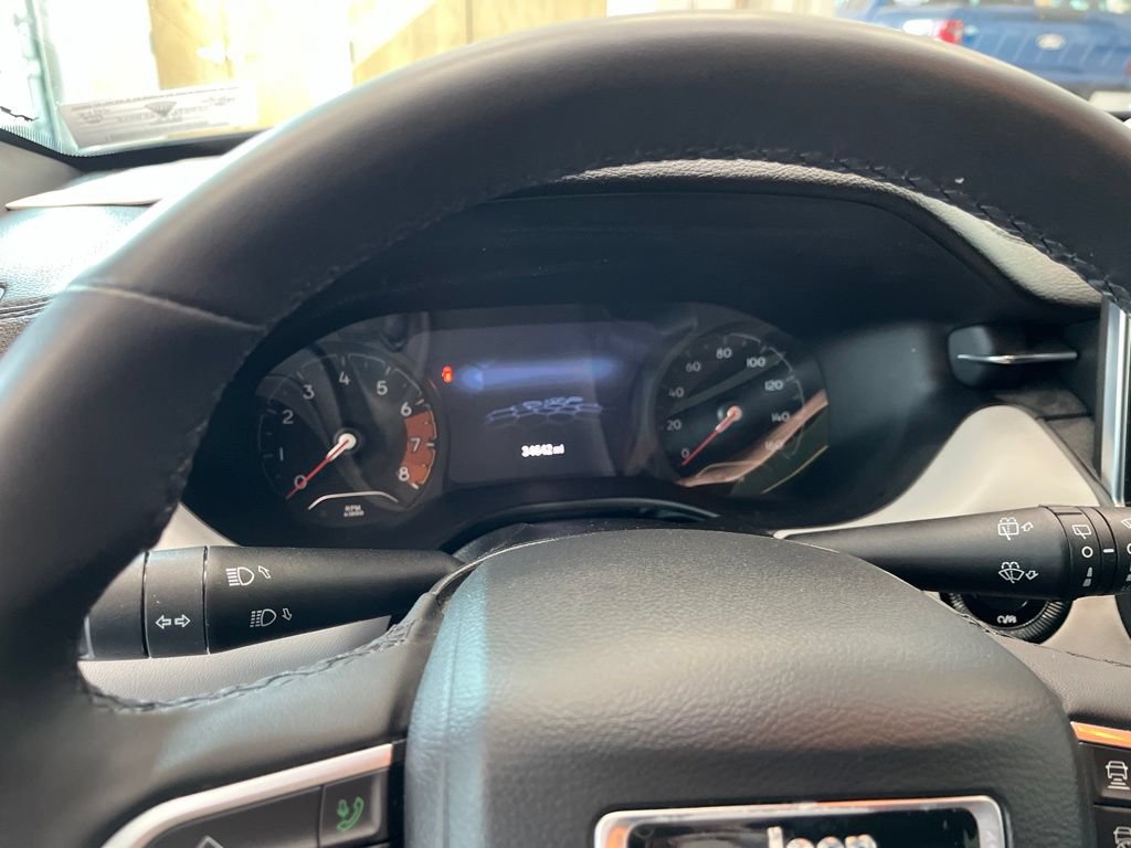 Used 2023 Jeep Compass Limited AWD/4WD image 2