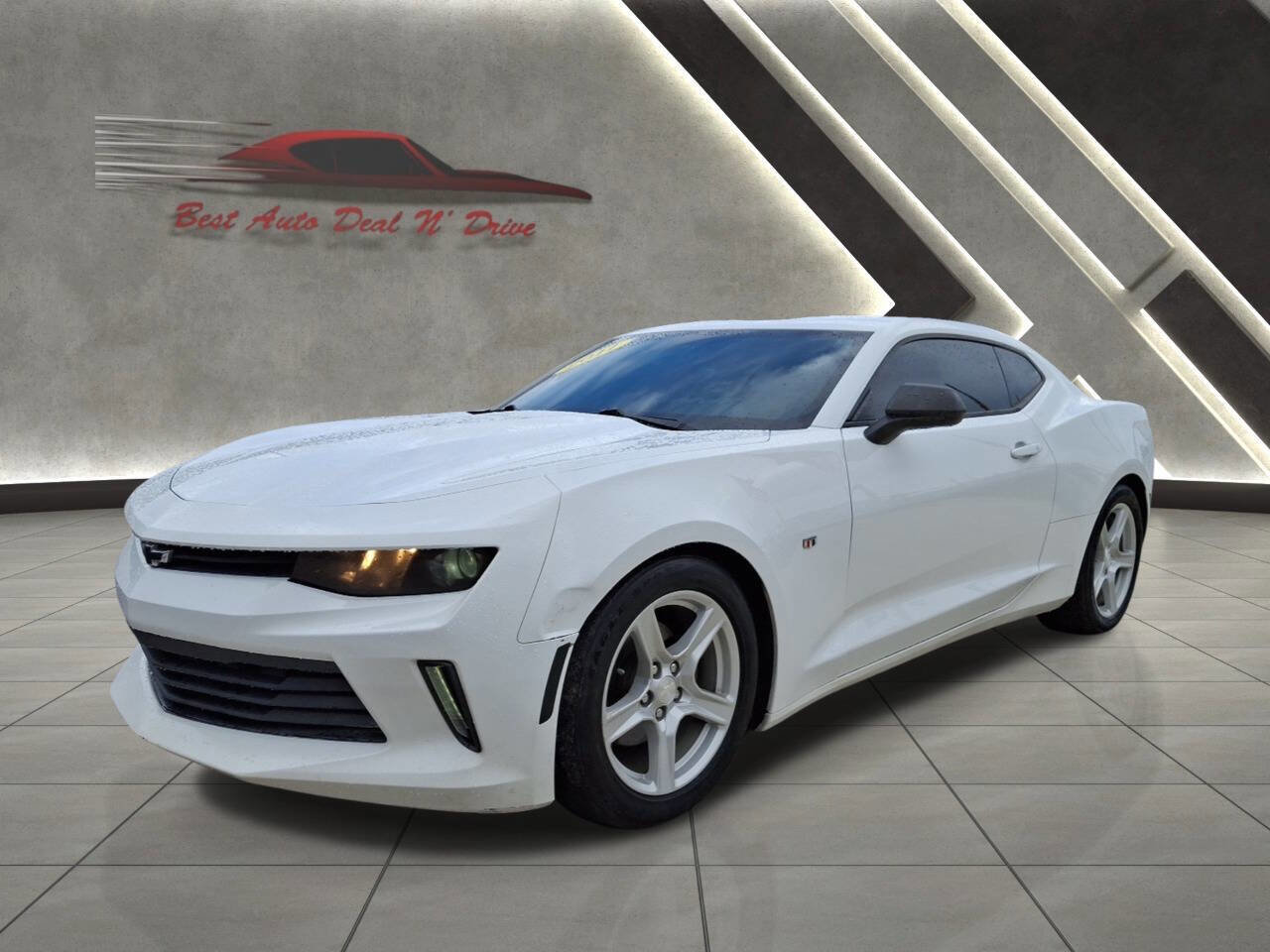 Used 2017 Chevrolet Camaro LT image 1