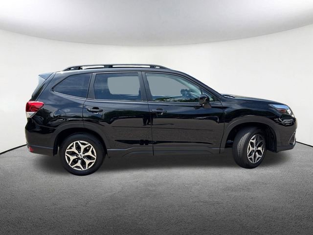 Certified 2023 Subaru Forester Premium AWD/4WD image 17