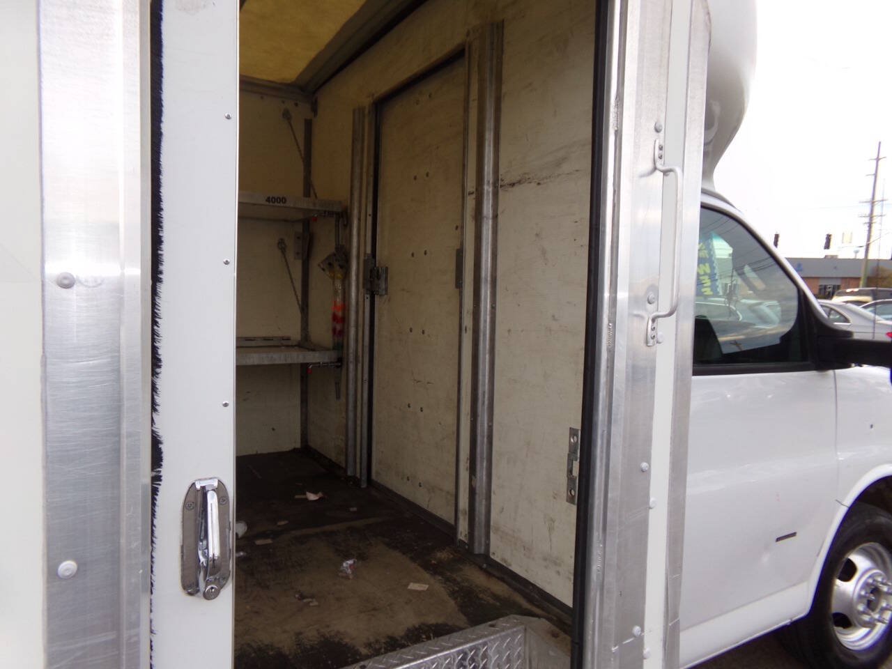 Used 2018 Chevrolet Express 3500 w/ Power Convenience Package RWD image 22