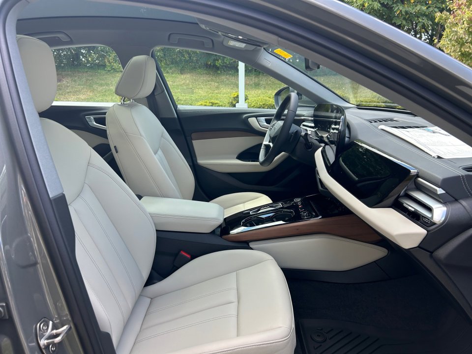 New 2025 Audi A5 2.0T Premium image 28