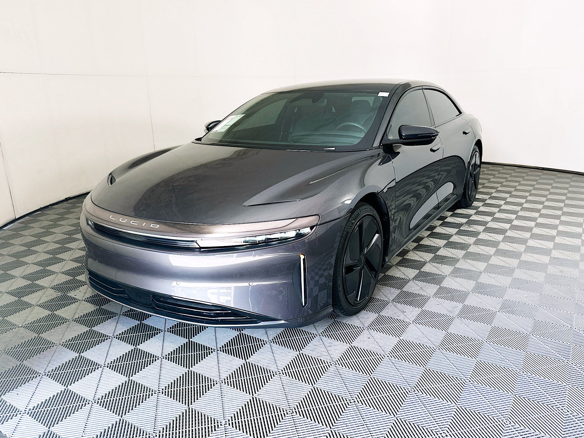 Used 2024 Lucid Air Touring AWD/4WD image 7