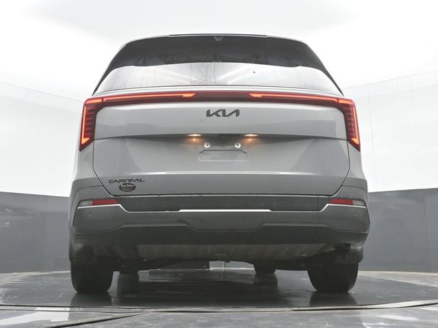 Used 2026 Kia Carnival SX Prestige image 32