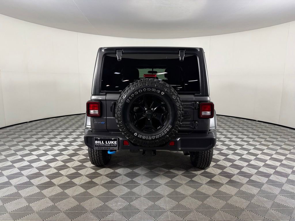 Used 2023 Jeep Wrangler Unlimited w/ Cold Weather Group AWD/4WD image 8
