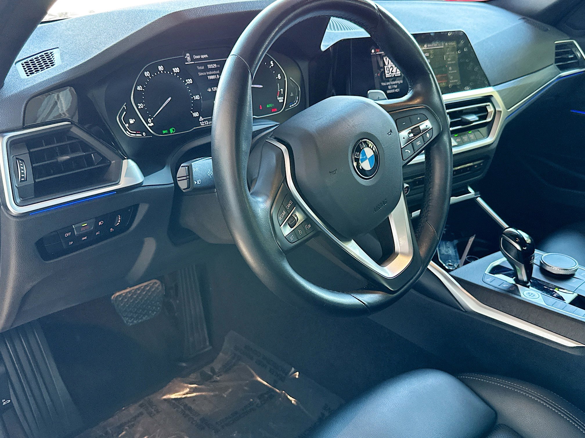 Used 2022 BMW 330i Sedan w/ Driving Assistance Package image 9