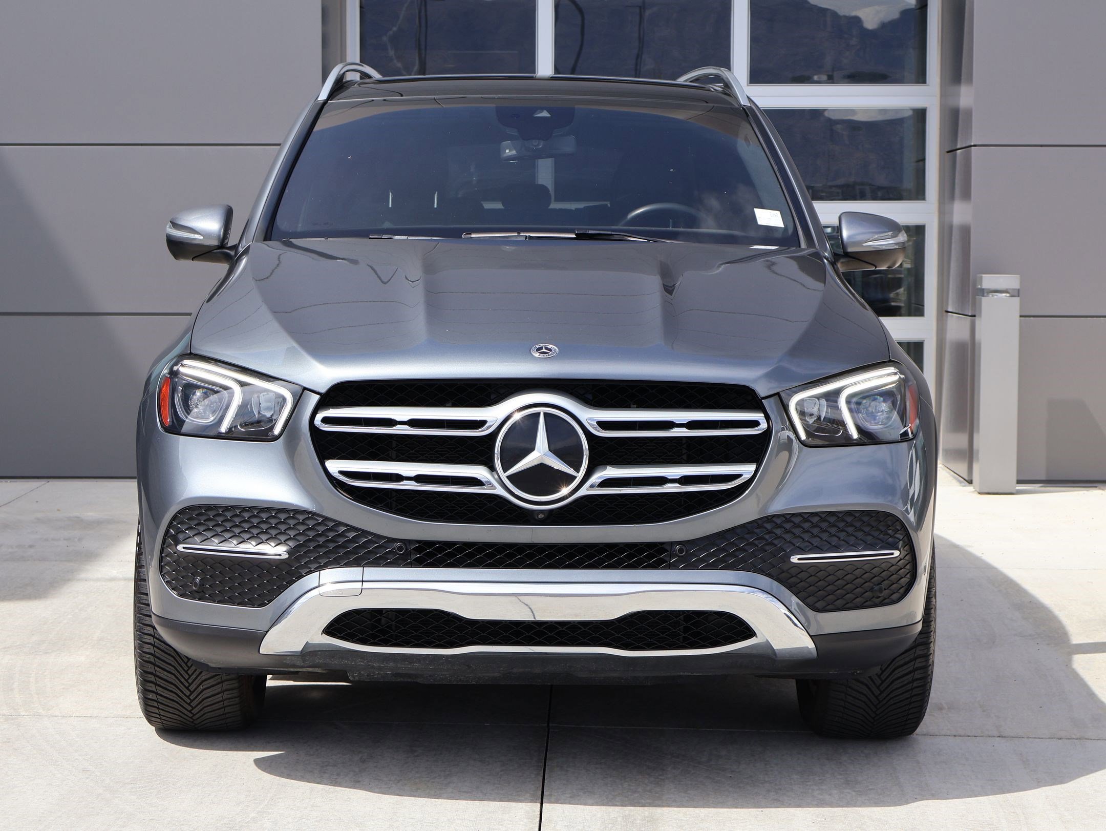 Used 2021 Mercedes-Benz GLE 350 4MATIC image 2