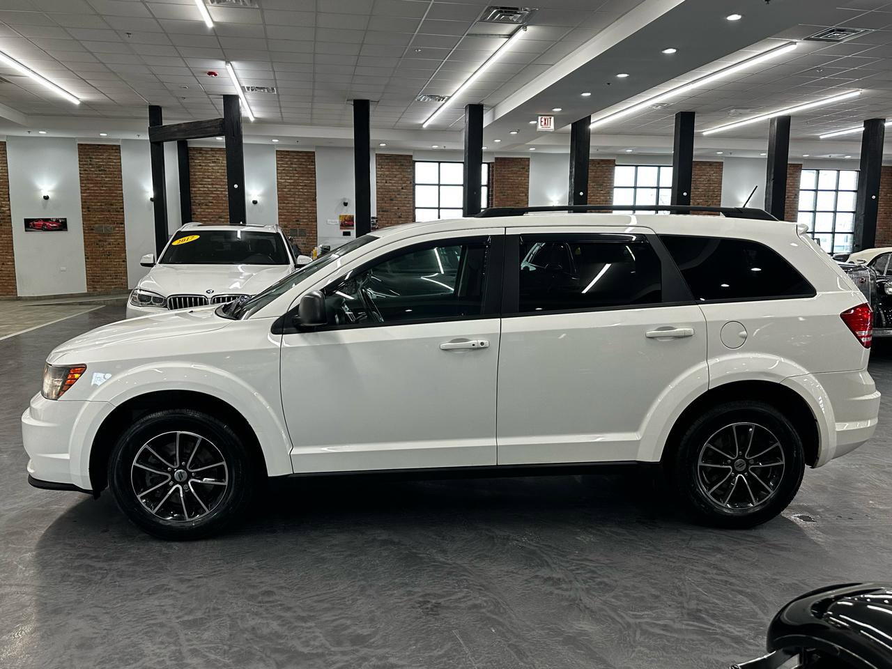 Used 2018 Dodge Journey SE w/ Connectivity Group image 8