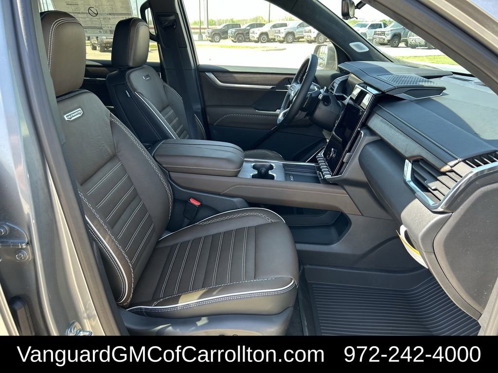 New 2026 GMC Acadia Denali Ultimate w/ LPO, Floor Liner Package image 24