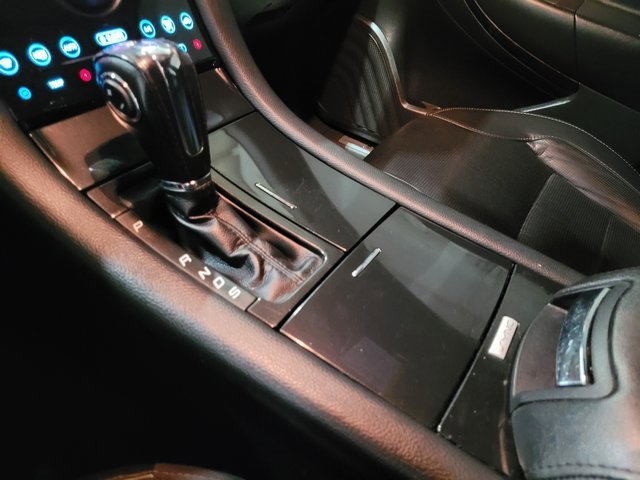 Used 2019 Ford Taurus Limited image 37