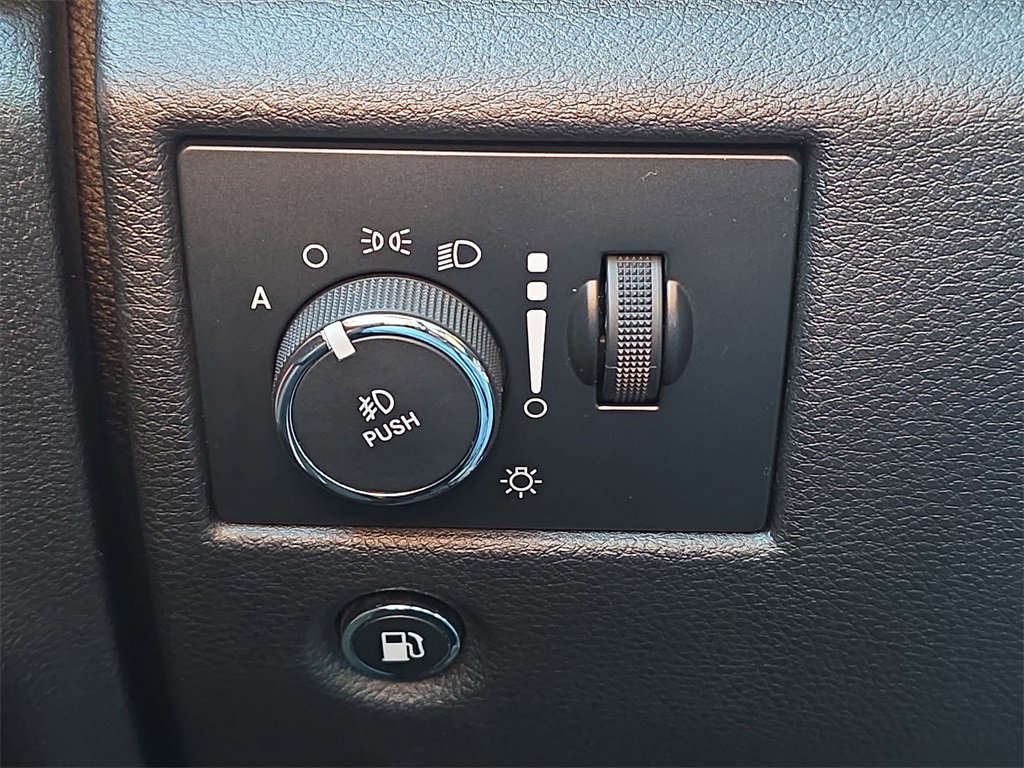 Used 2019 Jeep Grand Cherokee High Altitude image 30