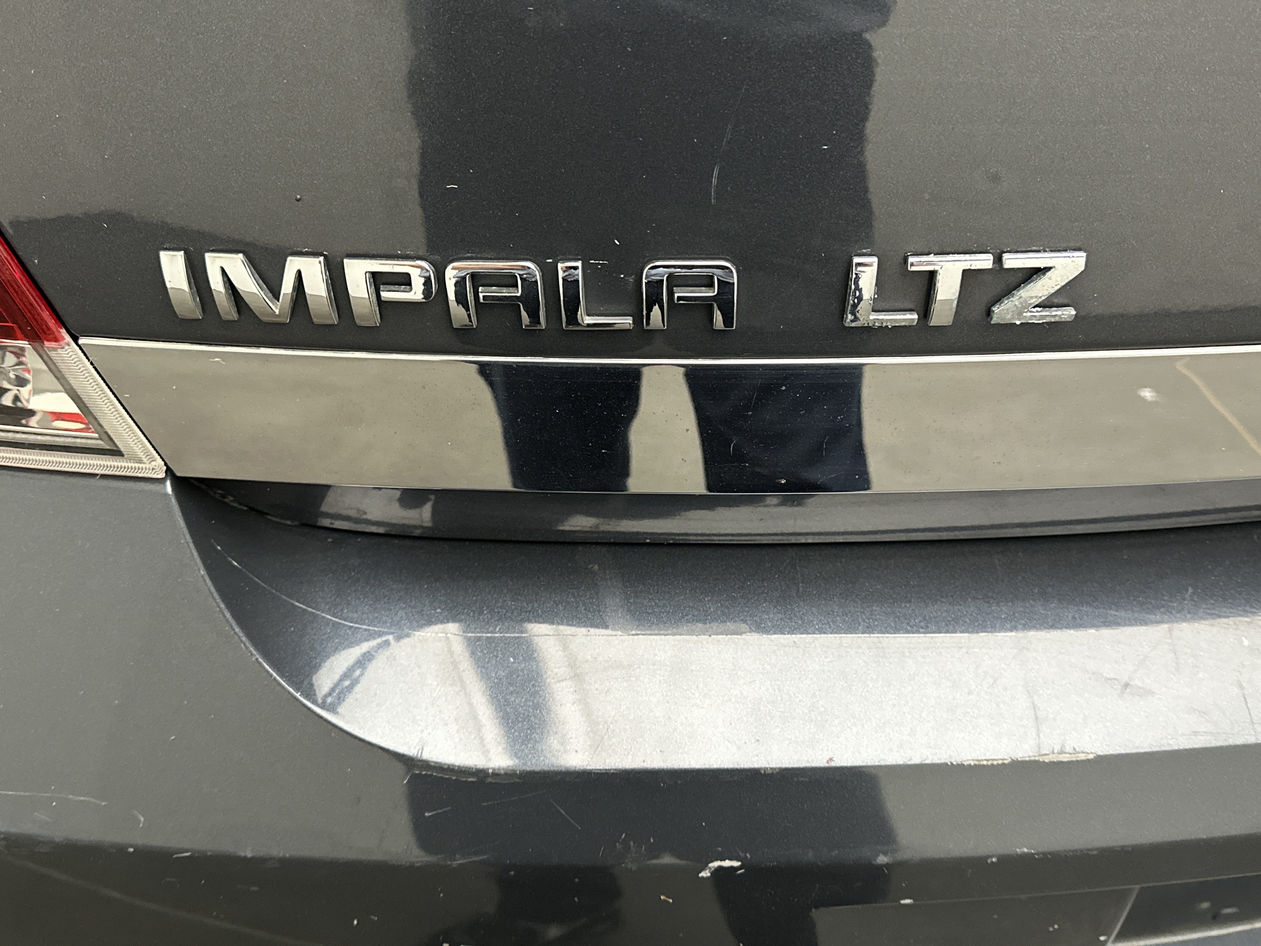 Used 2008 Chevrolet Impala LTZ FWD image 11