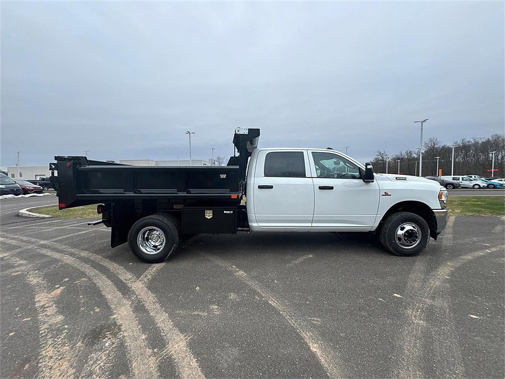 New 2023 RAM 3500 Tradesman w/ Chrome Appearance Group image 7