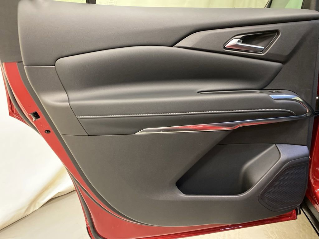 New 2026 Chevrolet Traverse LT w/ LPO, Floor Liner Package AWD/4WD image 12