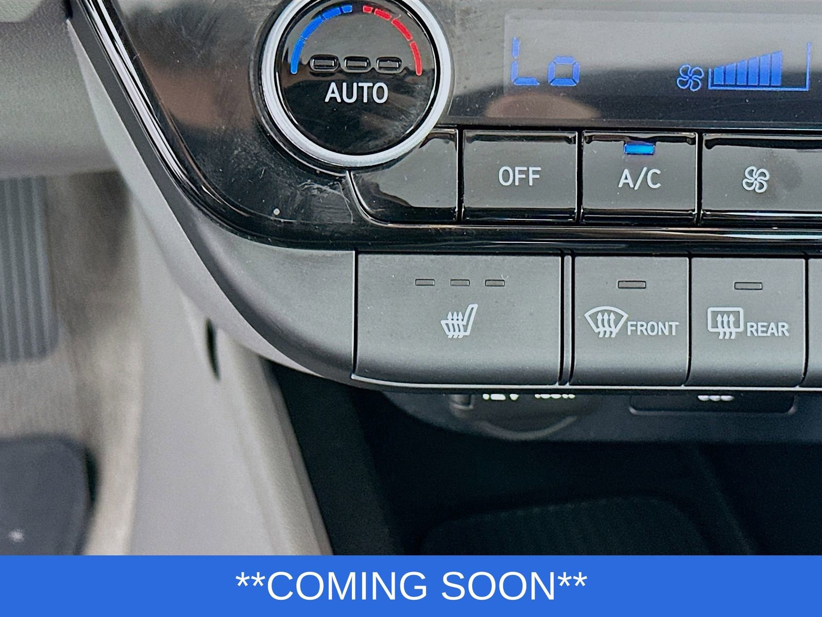Used 2024 Hyundai Elantra SEL w/ Convenience Package FWD image 18