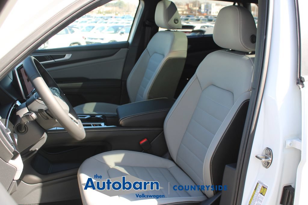 New 2026 Volkswagen Atlas Cross Sport SEL R-Line AWD/4WD image 7