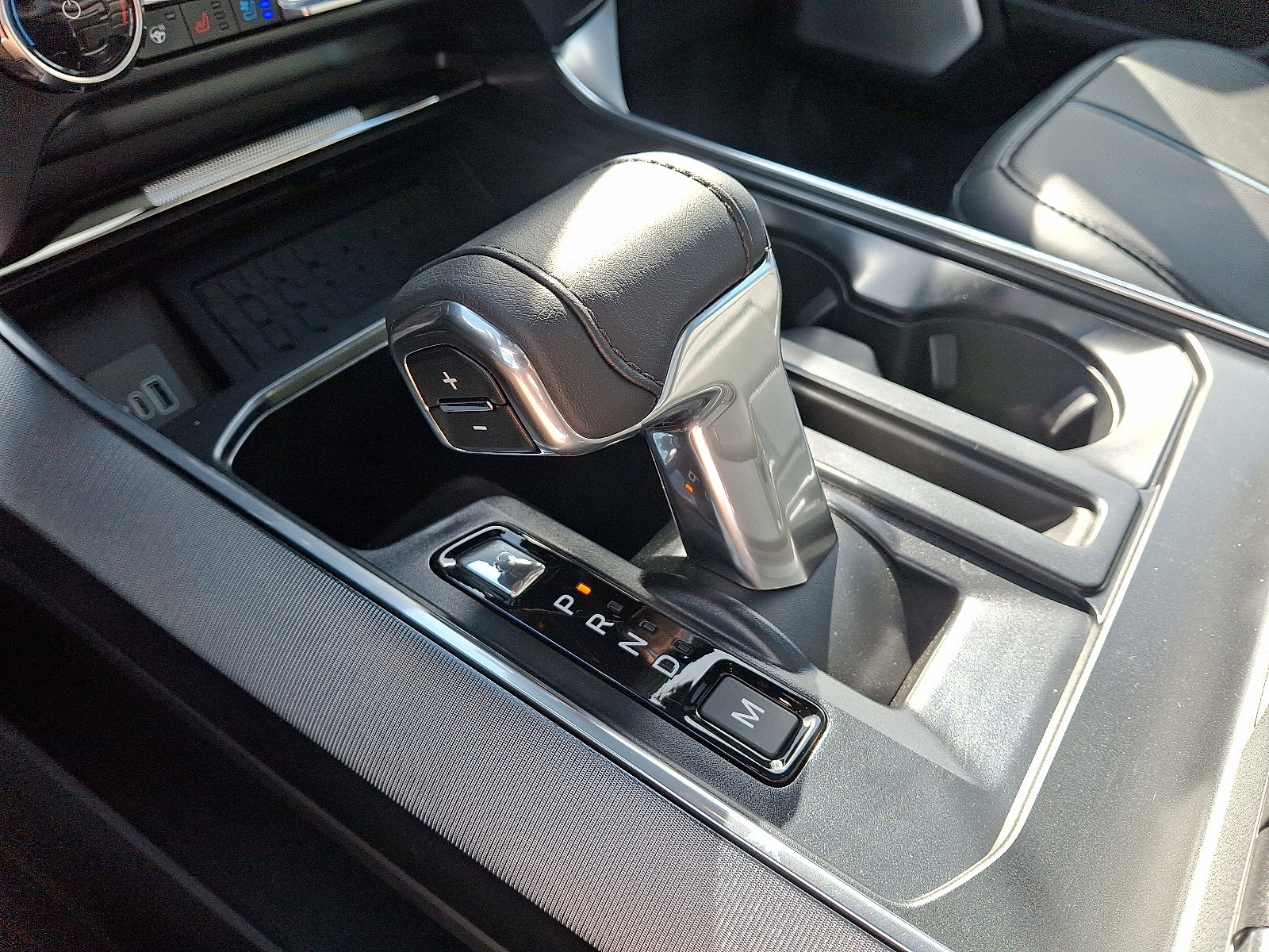 Used 2025 Ford F150 Platinum w/ Equipment Group 702A High image 22