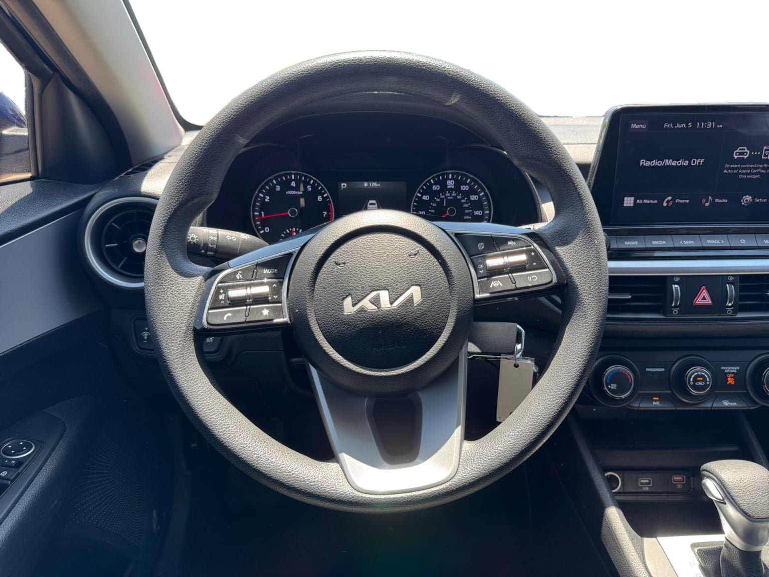 Used 2024 Kia Forte LXS FWD image 13