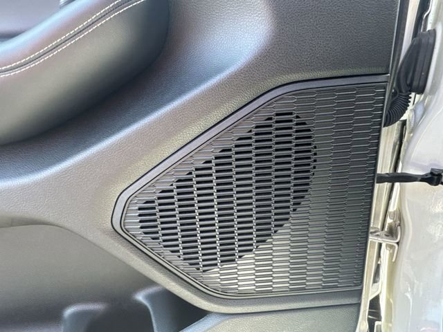 Used 2023 Jeep Grand Cherokee Limited image 25