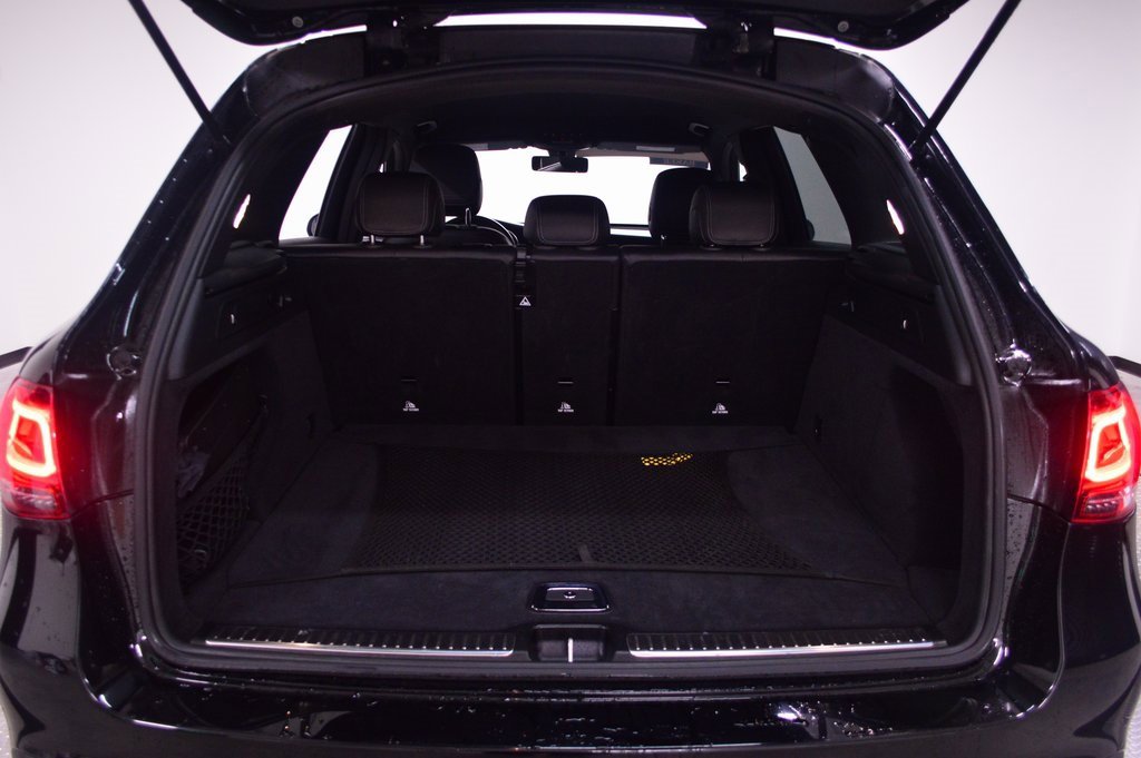 Used 2021 Mercedes-Benz GLC 300 4MATIC image 39