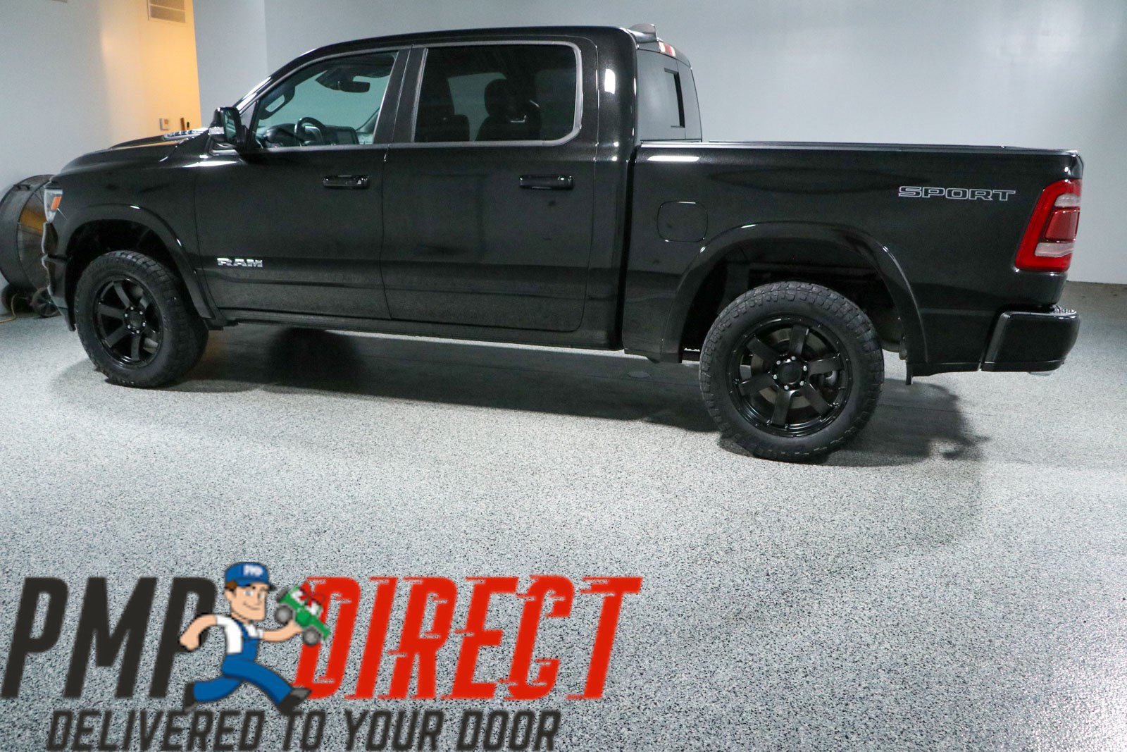 Used 2021 RAM 1500 Laramie w/ Sport Appearance Package AWD/4WD image 10