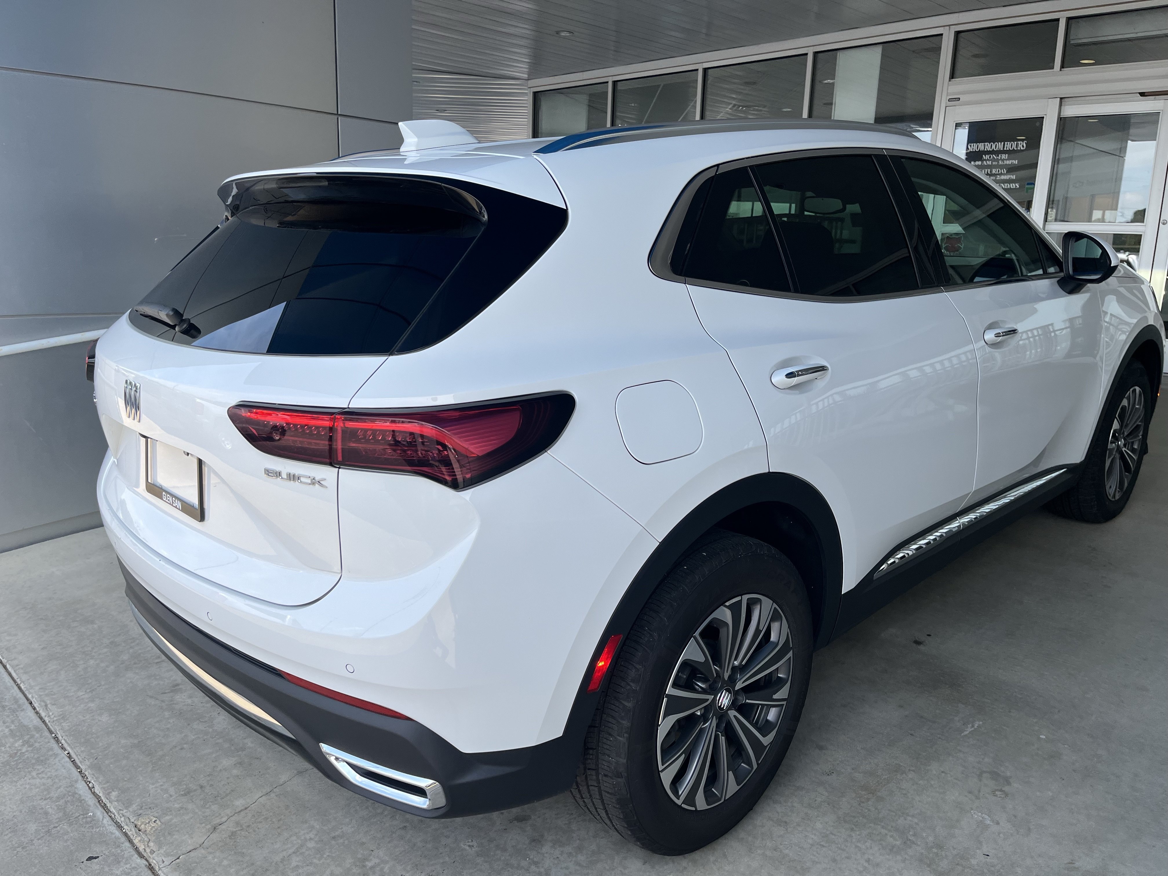 Used 2024 Buick Envision Preferred AWD/4WD image 7