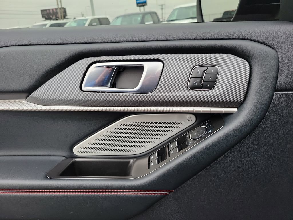 Certified 2025 Ford Explorer ST w/ Sun And Sound Package image 18
