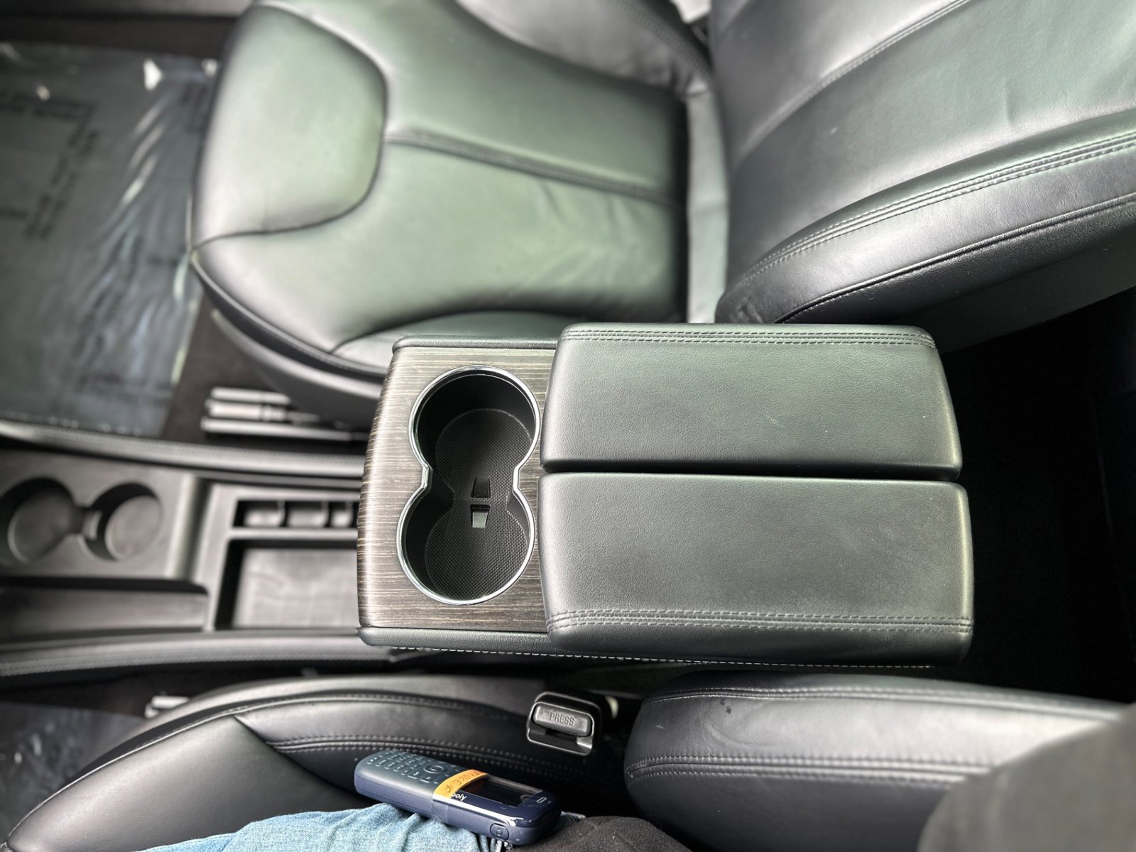 Used 2014 Tesla Model S 85 image 33