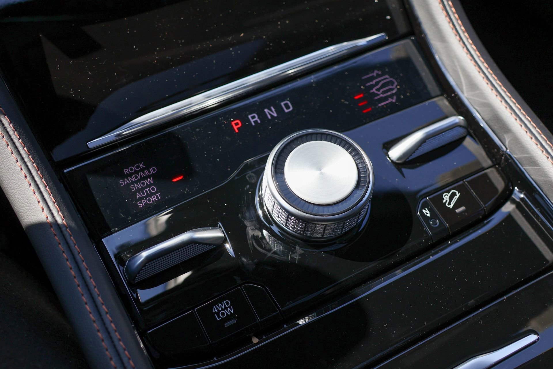 New 2026 Jeep Grand Cherokee Summit image 28