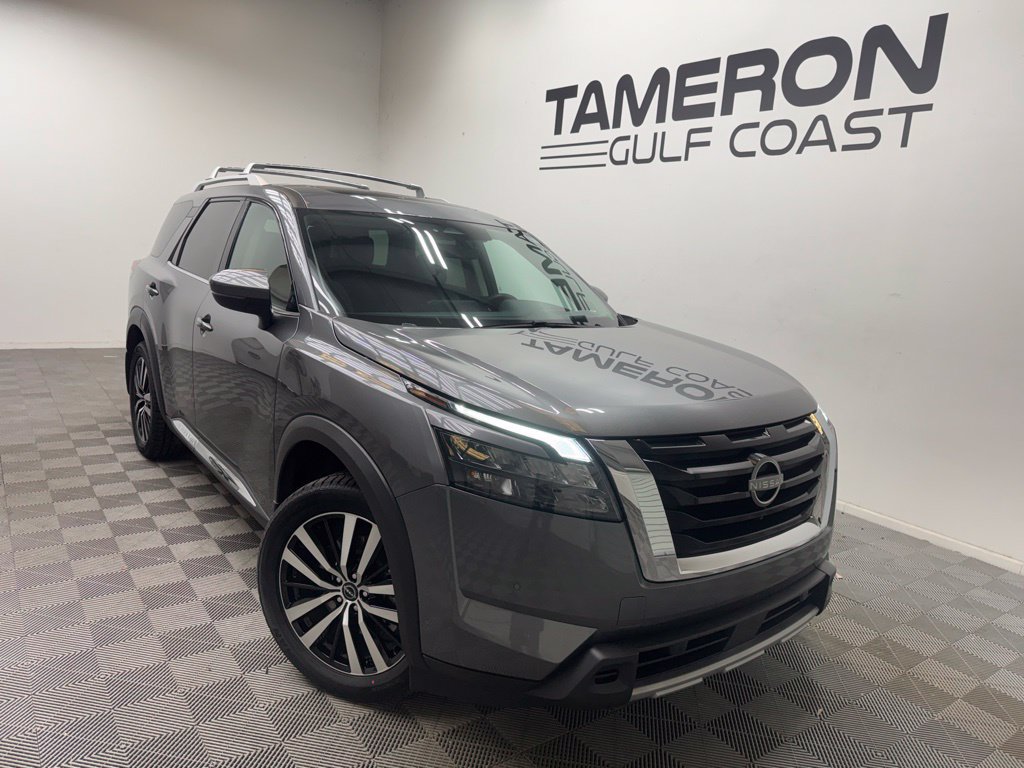 Used 2025 Nissan Pathfinder Platinum