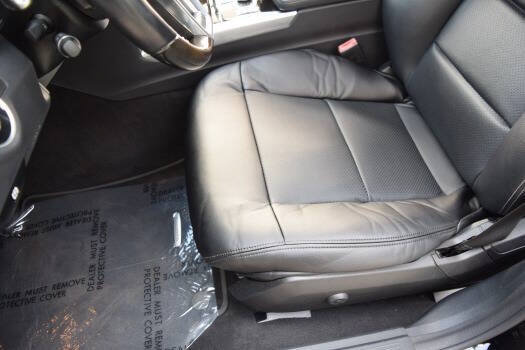 Used 2014 Mercedes-Benz E 250 BlueTEC Sedan image 38