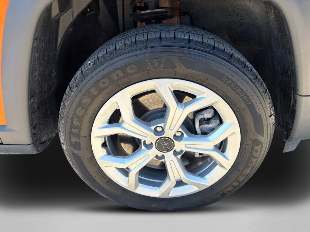 Used 2026 Jeep Compass Latitude image 12