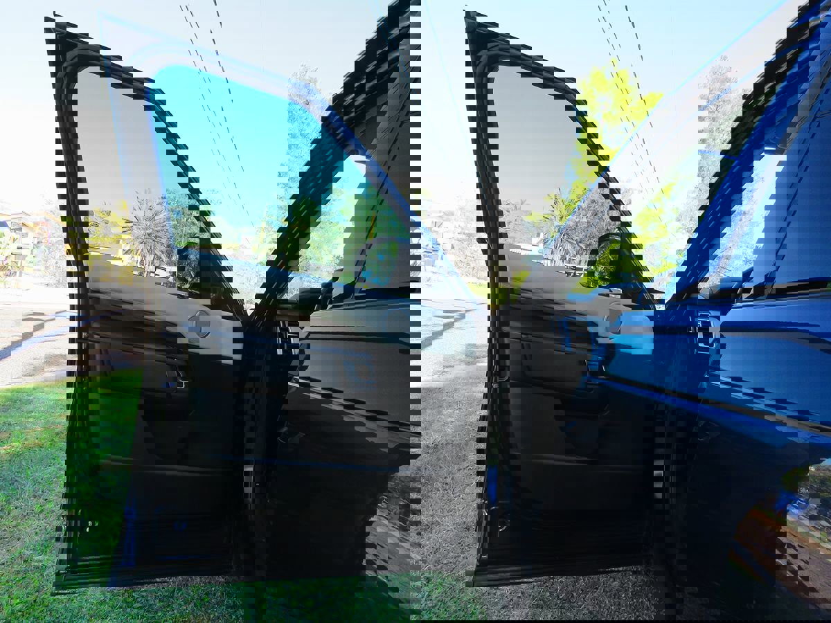 Used 2018 Land Rover Discovery HSE image 23