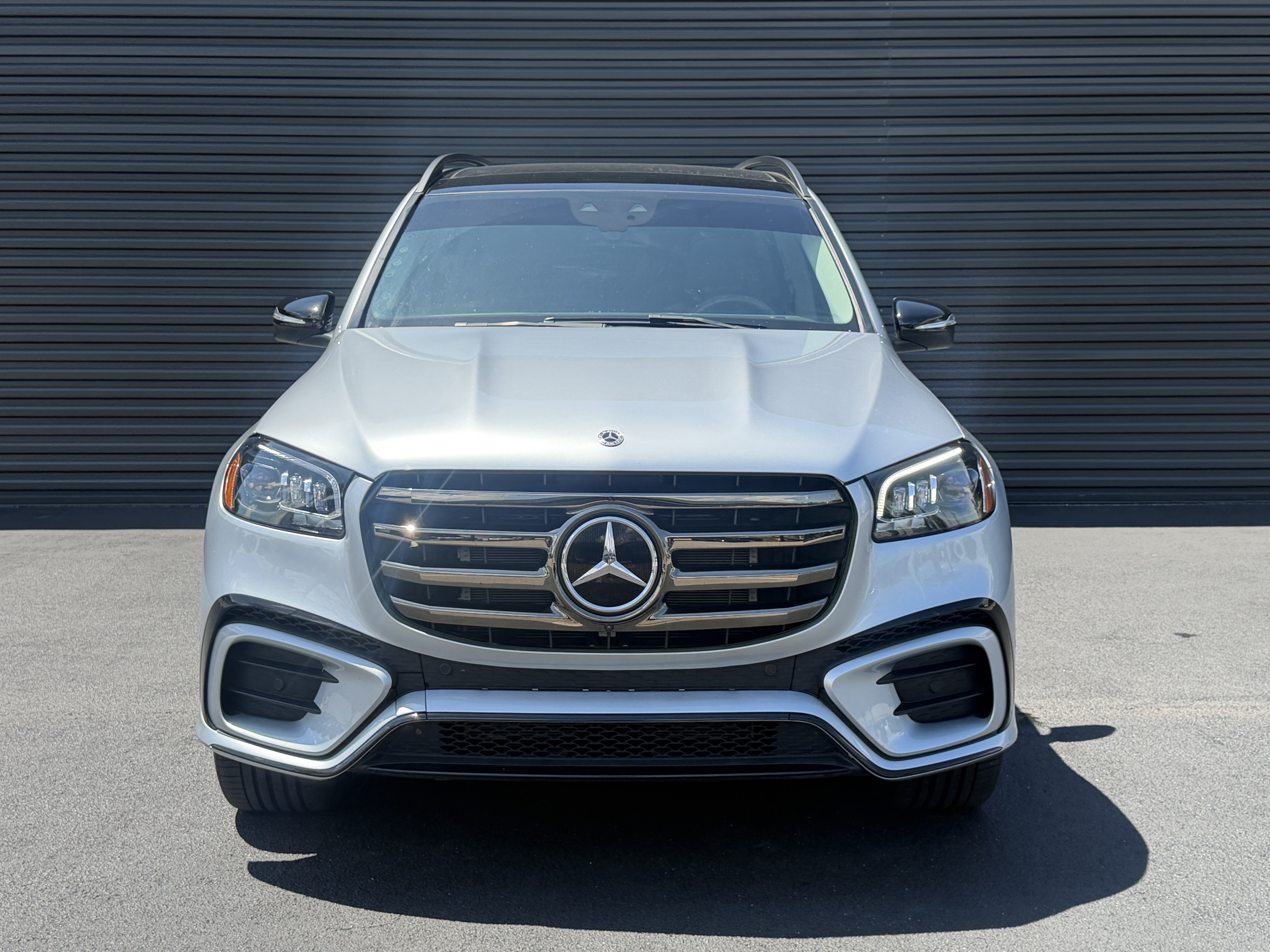 Used 2024 Mercedes-Benz GLS 580 4MATIC image 6