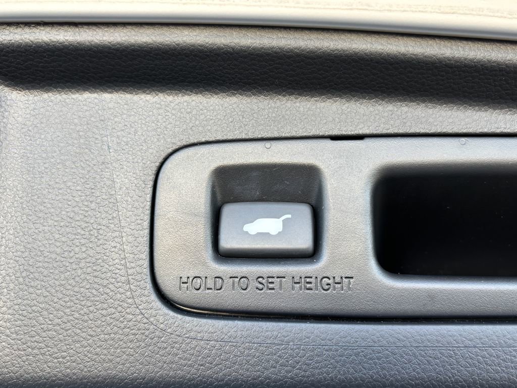 Used 2024 Honda CR-V EX-L image 30