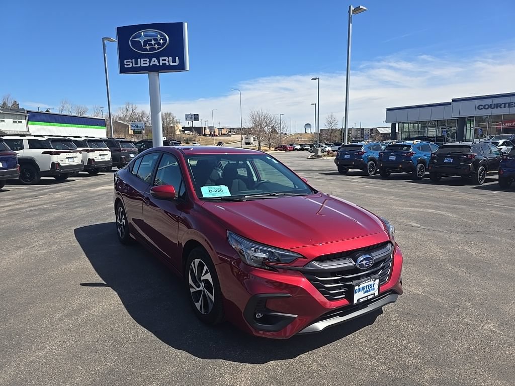 Used 2025 Subaru Legacy Premium AWD/4WD image 2